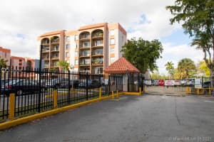 5201 NW 7th St, Miami, FL 33126, Sold 03/01/21