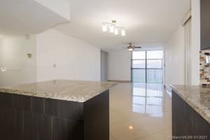 18000 NW 68th Ave #117a, Hialeah, FL 33015, Sold 02/22/21