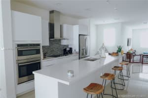 6310 NW 103rd Pl, Doral, FL 33178, Sold 05/13/21