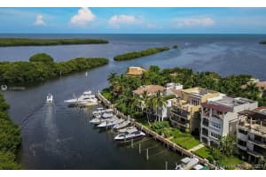 5848 Paradise Point Dr, Palmetto Bay, FL 33157, Sold 06/04/21