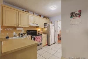 7453 W 22nd Ave, Hialeah, FL 33016, Sold 04/12/21