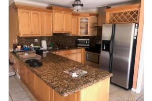 9428 SW 4th Ln, Miami, FL 33174, Sold 02/12/21