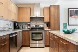 19370 Collins Ave, Sunny Isles Beach, FL 33160, Sold 08/15/22