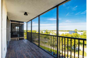 900 NE 195th St, Miami, FL 33179, Sold 09/10/21