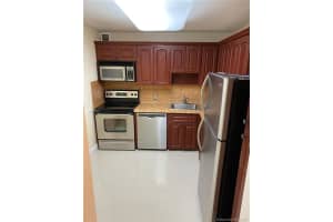 5701 Collins Ave, Miami Beach, FL 33140, Sold 06/17/21