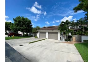 10007 NW 52nd Terrace, Doral, FL 33178, Sold 01/27/21