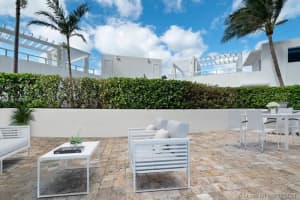 50 South Pointe Dr, Miami Beach, FL 33139, Sold 06/04/21