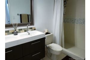 3350 NE 192 St #4qb, Aventura, FL 33180, Sold 06/15/21