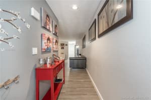 6711 Kingsmoor Way, Hialeah, FL 33014, Sold 03/16/21