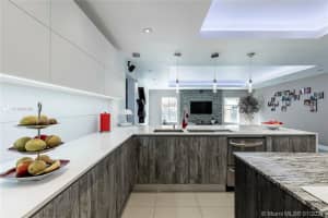 7952 NW 158th Terrace, Miami Lakes, FL 33016, Sold 03/10/21