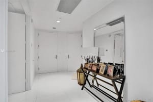 15811 Collins Ave, Sunny Isles Beach, FL 33160, Sold 04/30/21
