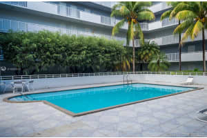 8251 NW 8th St, Miami, FL 33126, Sold 02/26/21