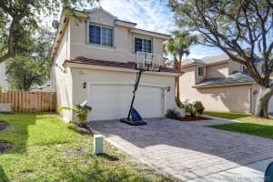 9928 NW 19th St, Pembroke Pines, FL 33024, Sold 03/15/21