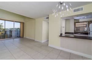 8820 Fontainebleau Blvd, Miami, FL 33172, Sold 02/18/21