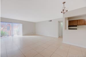 9467 SW 76th St APT Q5, Miami, FL 33173, Sold 04/30/21