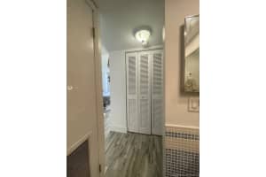 600 NE 36th St, Miami, FL 33137, Sold 05/25/21