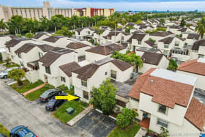 9724 NW 6th Terrace, Miami, FL 33172, Sold 10/20/21