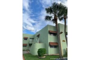 11071 NW 7th St, Miami, FL 33172, Sold 02/18/21