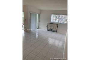 11071 NW 7th St, Miami, FL 33172, Sold 02/18/21