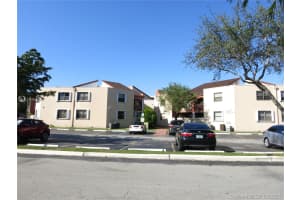 10241 NW 9th St Cir, Miami, FL 33172, Sold 03/09/21