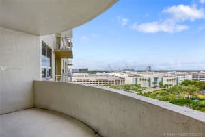 19501 W Country Club Dr, Aventura, FL 33180, Sold 02/25/21