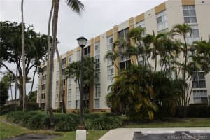 9805 NW 52nd St, Doral, FL 33178, Sold 04/29/21
