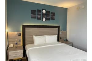 18683 Collins Ave, Sunny Isles Beach, FL 33160, Sold 03/16/21