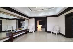16485 Collins Ave, Sunny Isles Beach, FL 33160, Sold 04/30/21