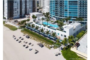 2711 S Ocean Dr, Hollywood, FL 33019, Sold 11/16/21