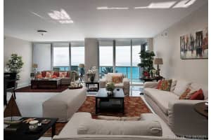 2711 S Ocean Dr, Hollywood, FL 33019, Sold 11/16/21