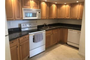 600 Parkview Dr # 1132, Hallandale Beach, FL 33009, Sold 03/12/21