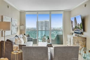 350 SE 2nd St, Fort Lauderdale, FL 33301, Sold 05/14/21