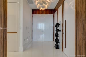 15811 Collins Ave, Sunny Isles Beach, FL 33160, Sold 04/30/21