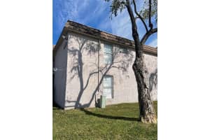 10387 N Kendall Dr APT R6, Miami, FL 33176, Sold 08/31/21