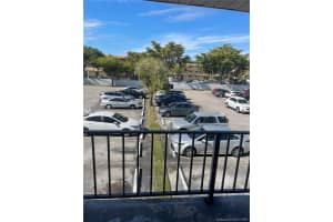 10387 N Kendall Dr APT R6, Miami, FL 33176, Sold 08/31/21