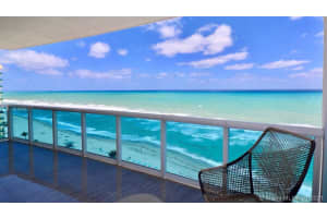2711 S Ocean Dr, Hollywood, FL 33019, Sold 03/16/21