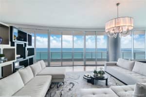 5959 Collins Ave, Miami, FL 33140, Sold 03/11/21