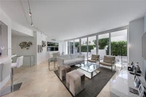 400 Alton Rd, Miami Beach, FL 33139, Sold 04/22/21