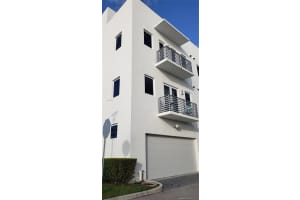 9189 NW 33rd St, Doral, FL 33172, Sold 03/05/21