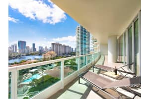 20155 NE 38th Ct, Aventura, FL 33180, Sold 05/17/21