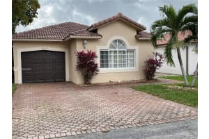 7632 NW 168th St, Hialeah, FL 33015, Sold 02/11/21