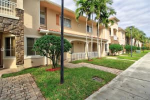 2548 SW 83rd Ave, Miramar, FL 33025, Sold 04/14/21