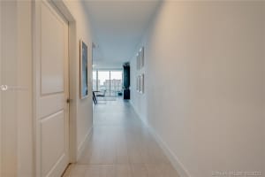 400 Sunny Isles Blvd, Sunny Isles Beach, FL 33160, Sold 03/05/21