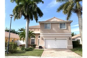 318 SW 194th Ave, Pembroke Pines, FL 33029, Sold 03/31/21