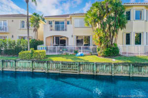 3117 NE 210th St, Aventura, FL 33180, Sold 04/23/21