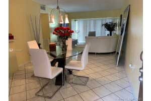 9170 Fontainebleau Blvd, Miami, FL 33172, Sold 04/16/21