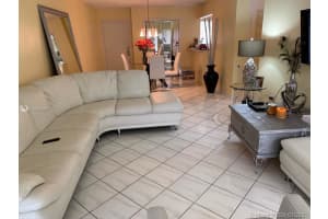 9170 Fontainebleau Blvd, Miami, FL 33172, Sold 04/16/21