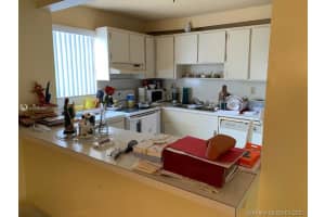 9170 Fontainebleau Blvd, Miami, FL 33172, Sold 04/16/21