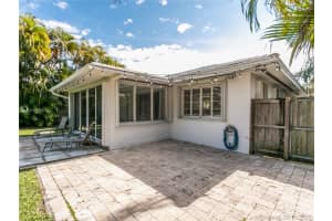 655 S Shore Dr, Miami Beach, FL 33141, Sold 03/05/21