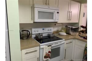 8866 NW 48th St, Sunrise, FL 33351, Sold 04/13/21